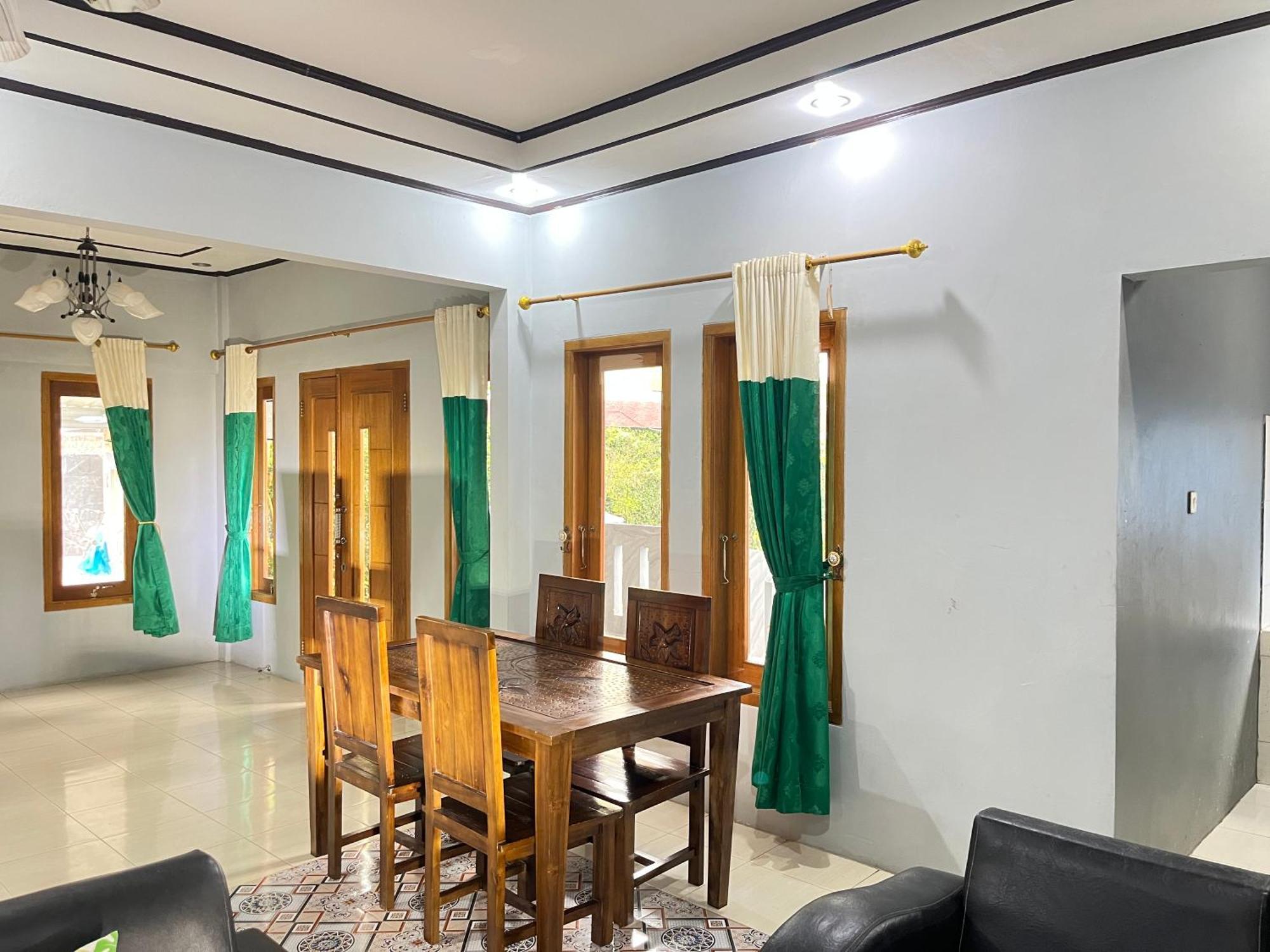 Villa Mutiara Citra Puncak Bu Eva Sampal Eksteriør bilde